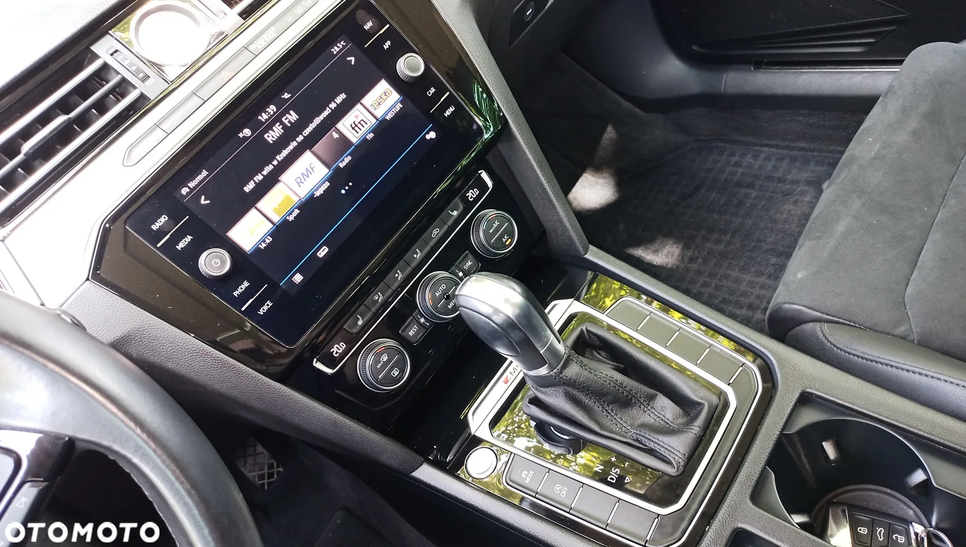 Volkswagen Passat 2.0 TDI BMT 4Mot Highline DSG - 12