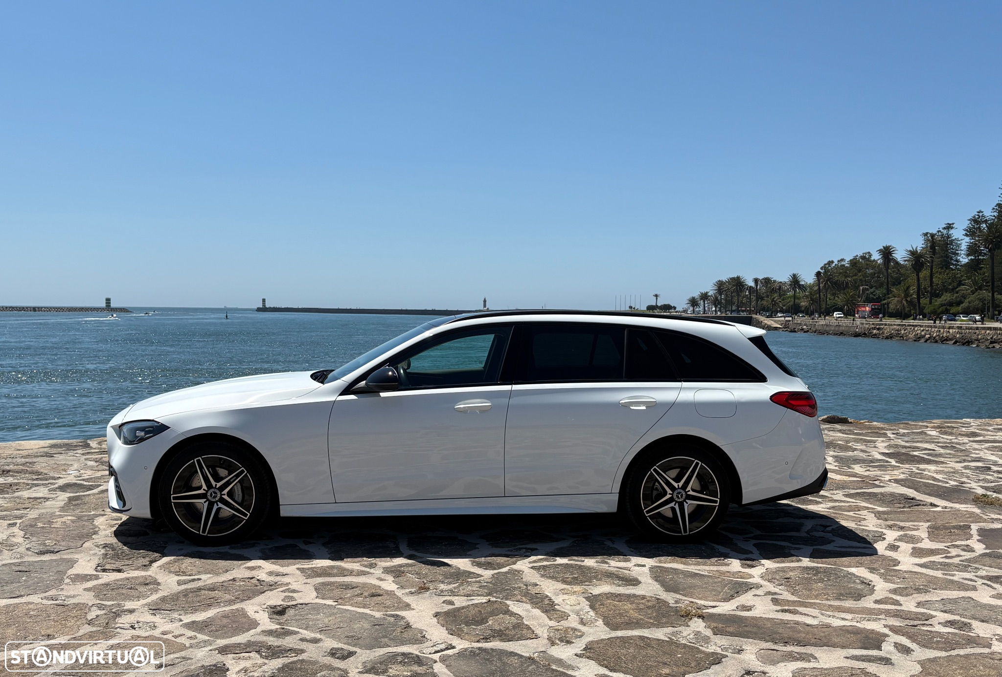 Mercedes-Benz C 300 e AMG Line - 4