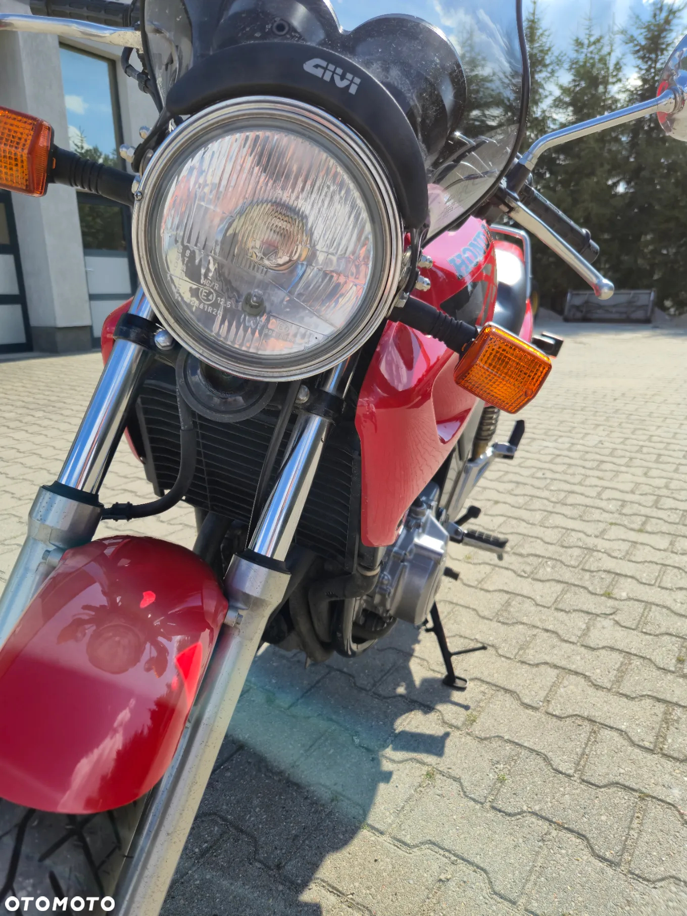 Honda CB - 11