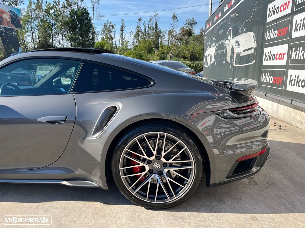 Porsche 911 (992) Turbo - 10