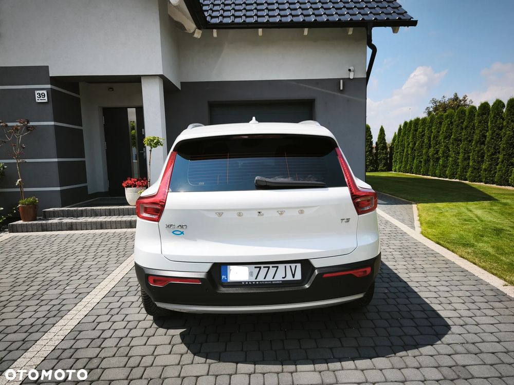Volvo XC 40 T3 Momentum - 21