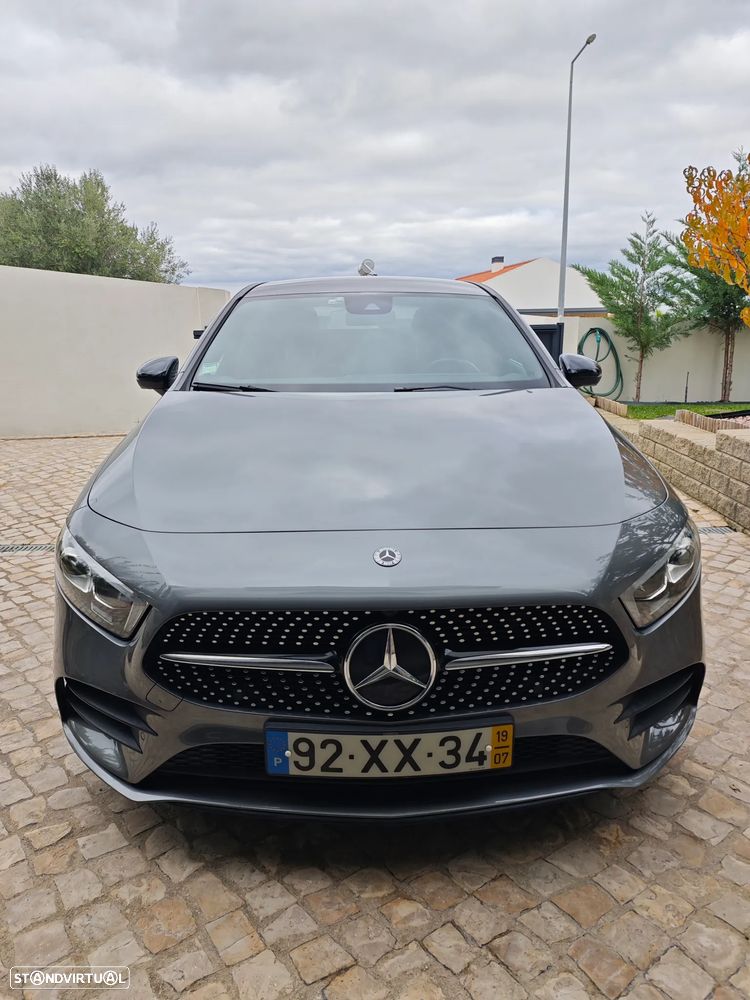 Mercedes-Benz A 200 Limousine AMG Line - 16