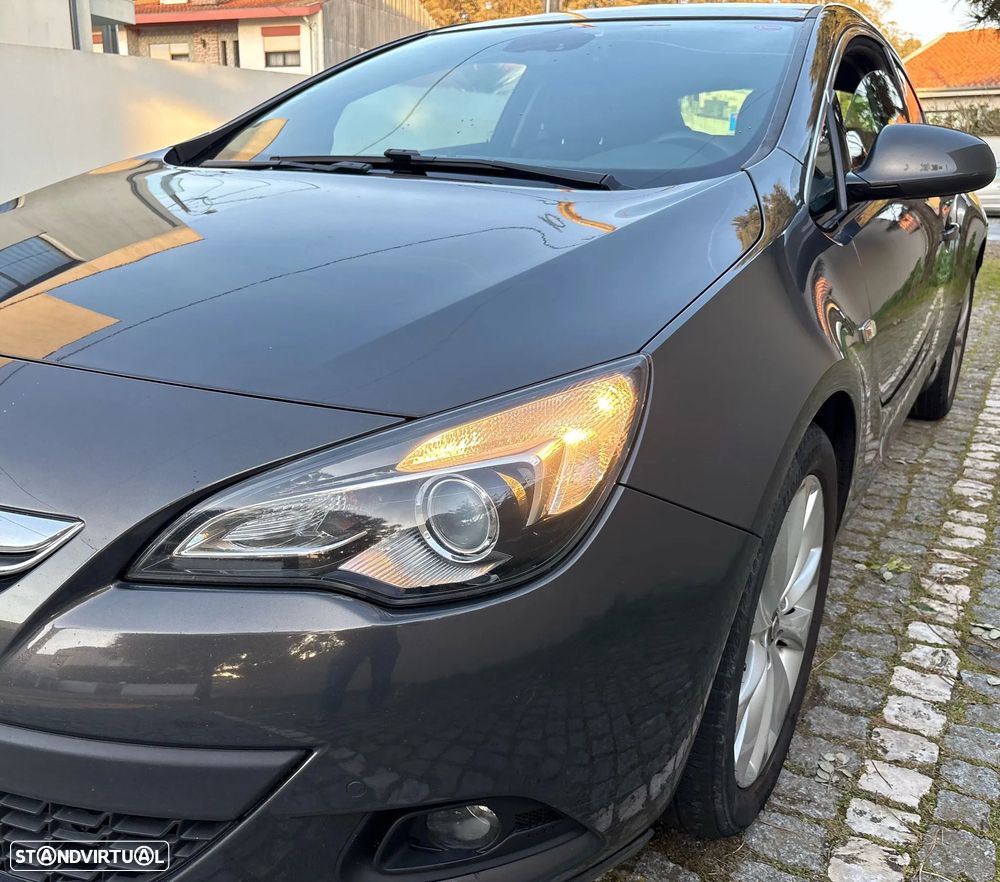 Opel Astra GTC - 23