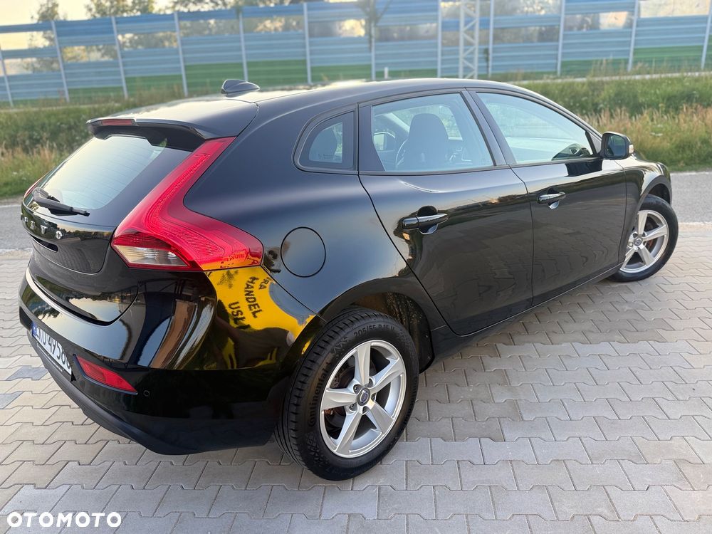 Volvo V40 - 11