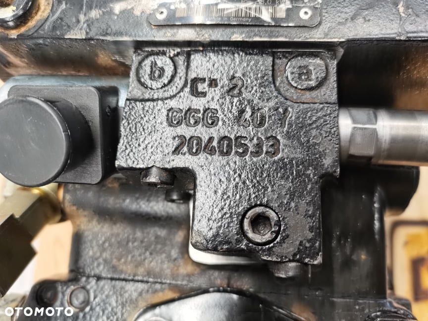 Pompa jazdy New Holland W60 {Rexroth A4VG56DA1D2} - 11