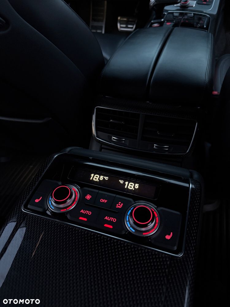 Audi S8 Plus 4.0 TFSI Quattro - 22