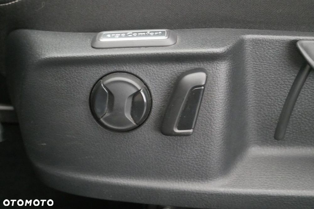 Volkswagen Passat Variant - 27