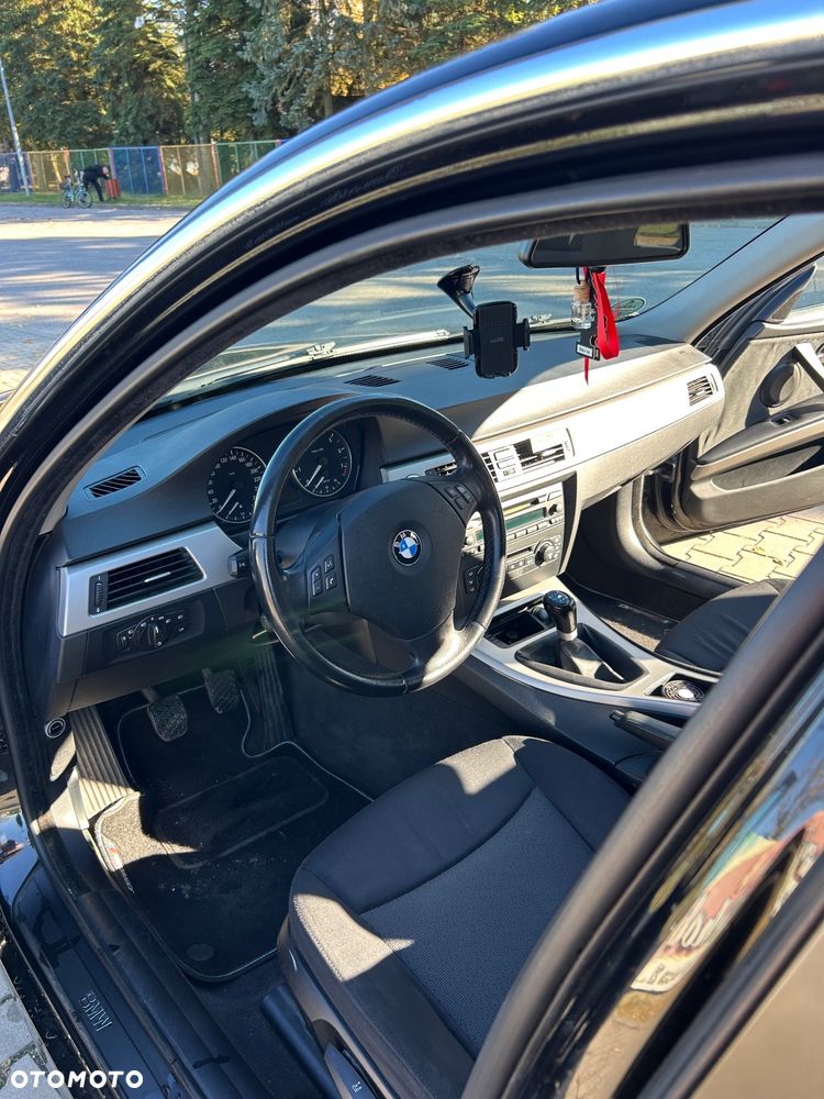 BMW Seria 3 325i - 13