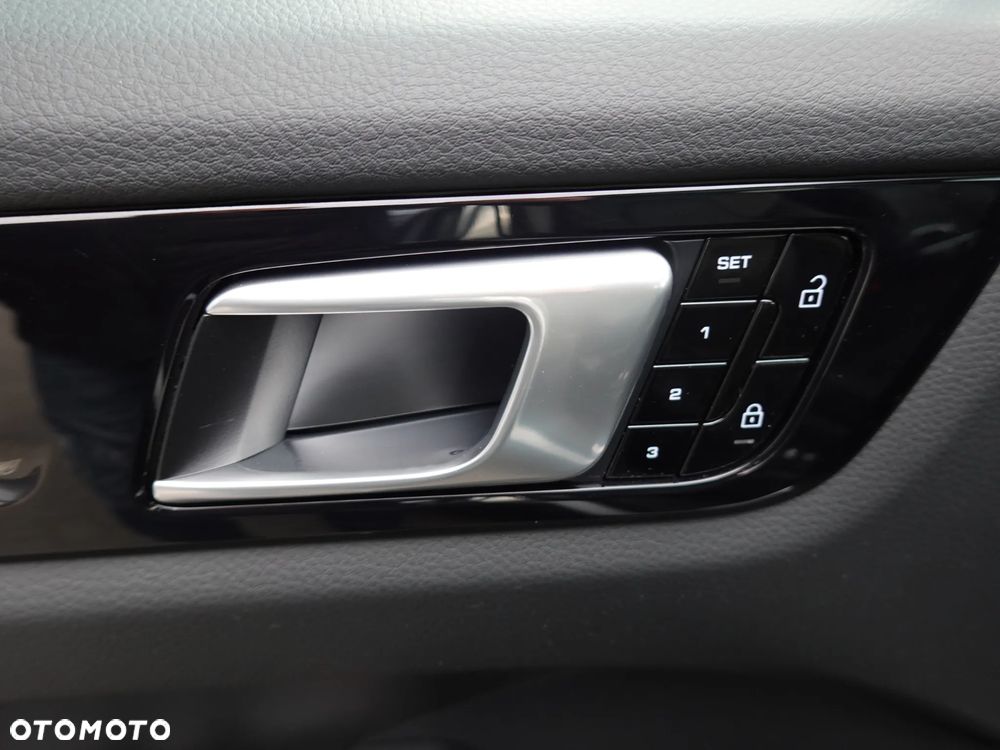 Porsche Cayenne S E-Hybrid Platinum Edition - 25