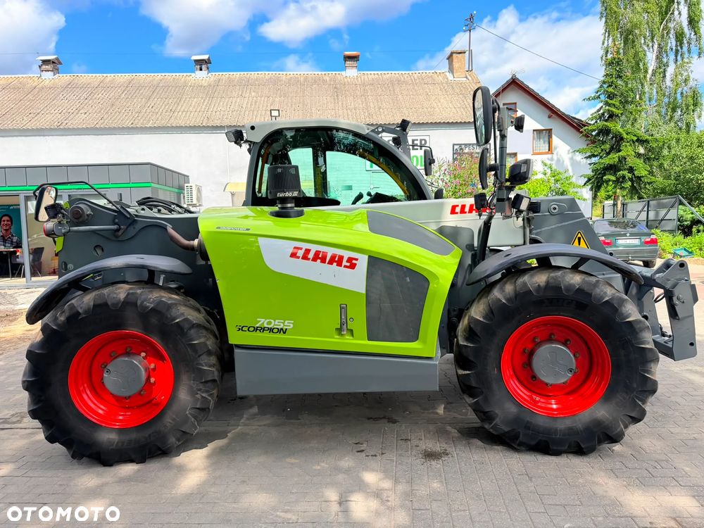 Claas Scorpion 7055 Varipower - 14