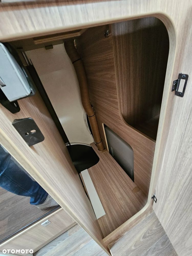 Burstner Delfin 690 G - 19