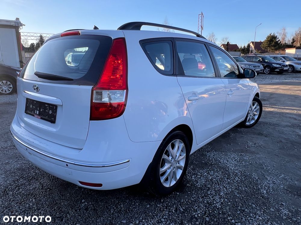 Hyundai i30 1.6 CRDi Comfort - 3