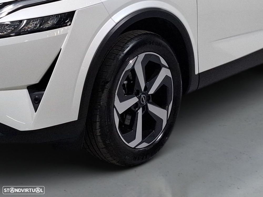 Nissan Qashqai 1.3 DIG-T N-Connecta LED - 4