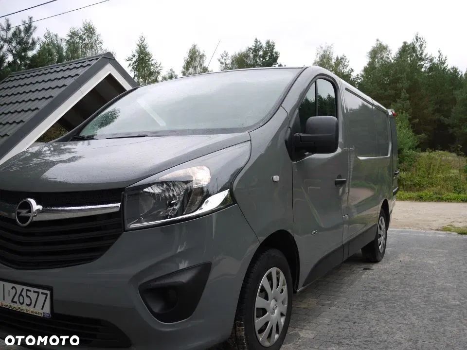 Opel Vivaro - 1