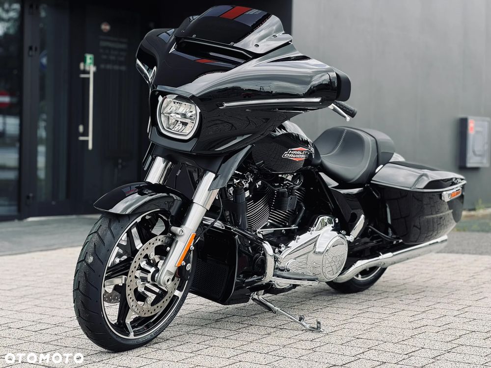 Harley-Davidson Touring Street Glide - 18