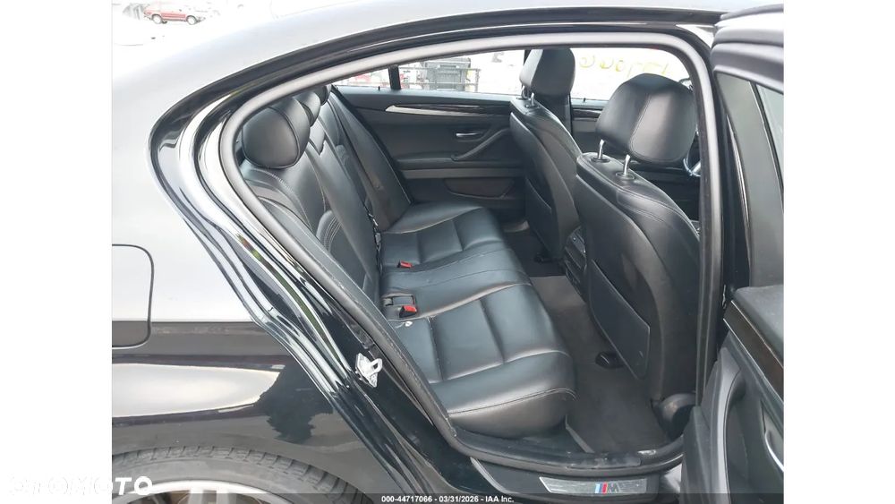 BMW Seria 5 535i xDrive - 12