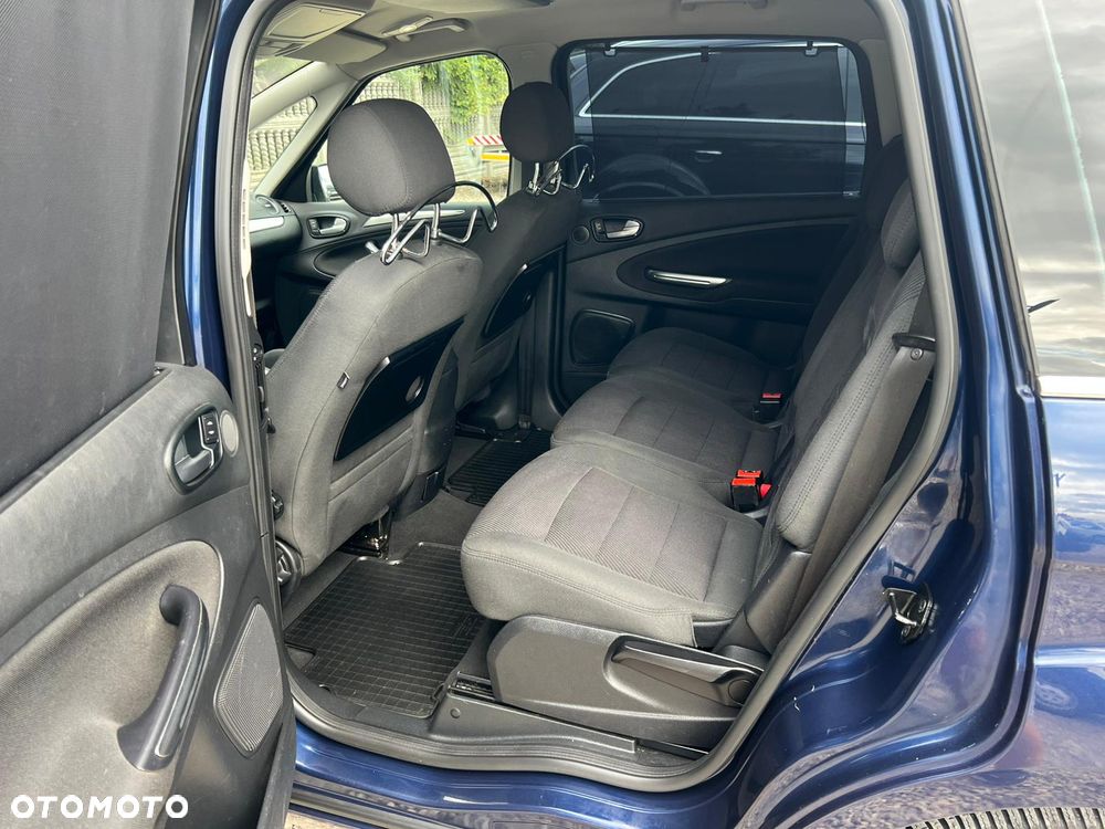 Ford S-Max - 28