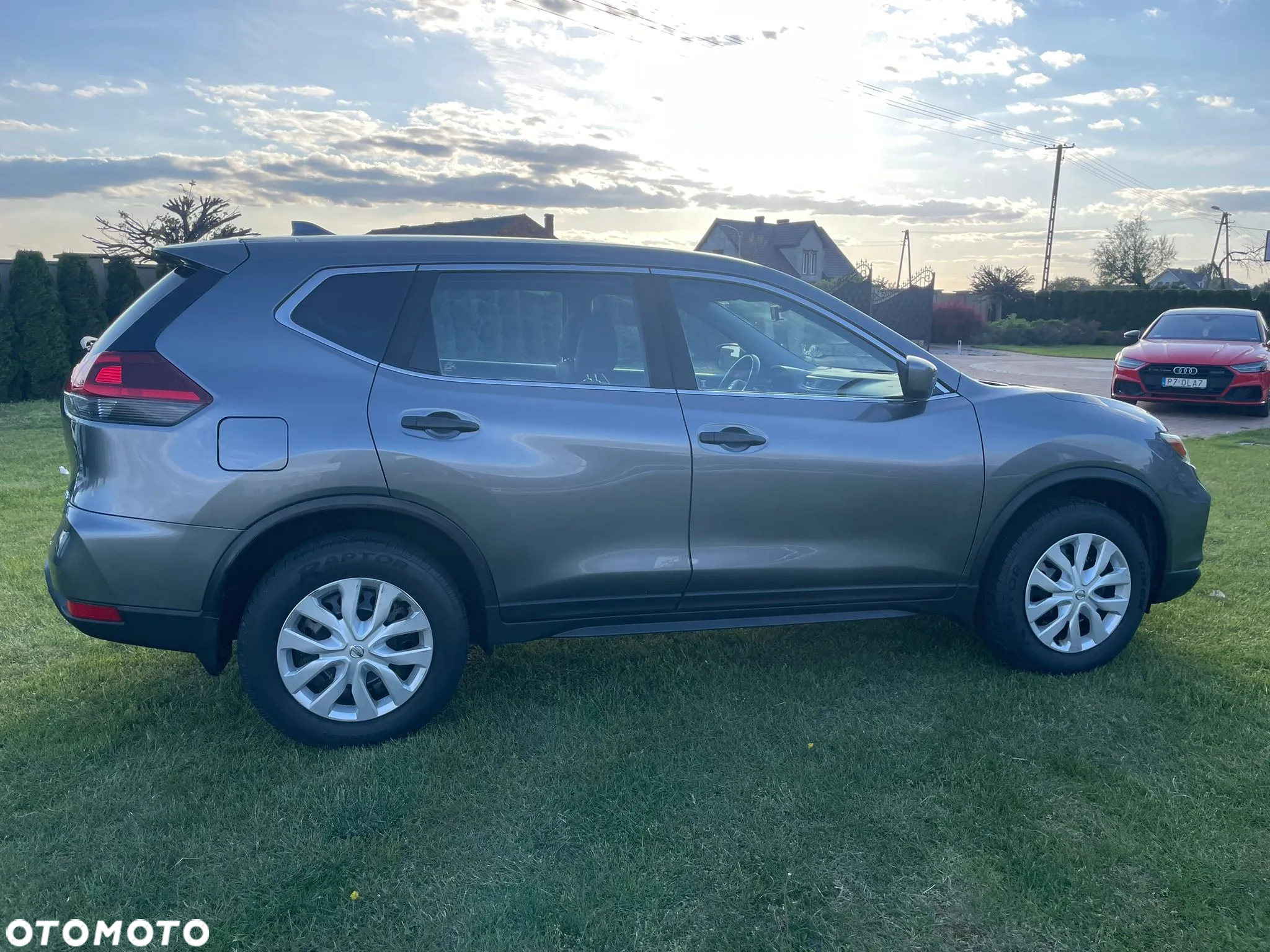 Nissan Rogue - 13