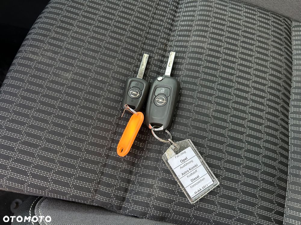 Opel Astra - 13
