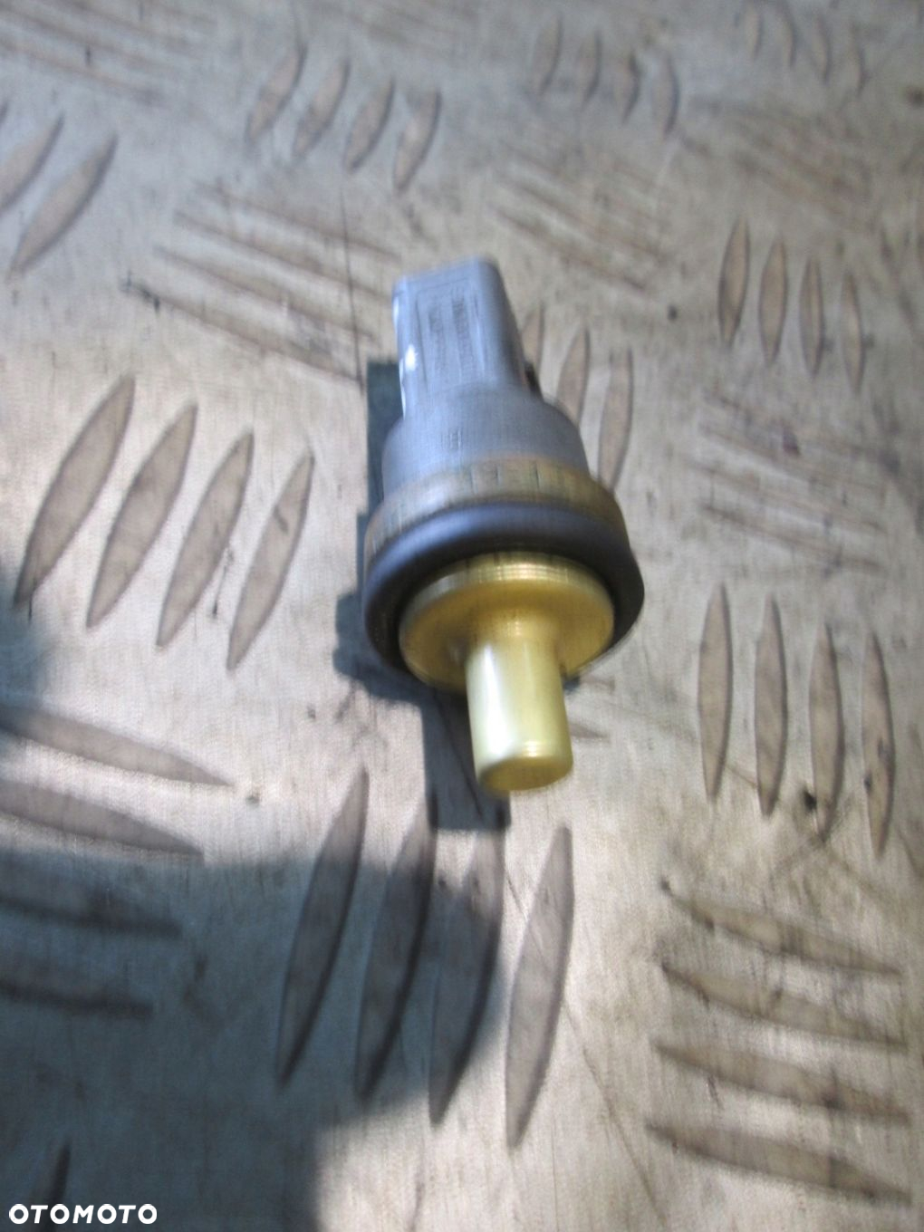 CZUJNIK TEMPERATURY WODY VW POLO 9N IV 06A919501A - 3