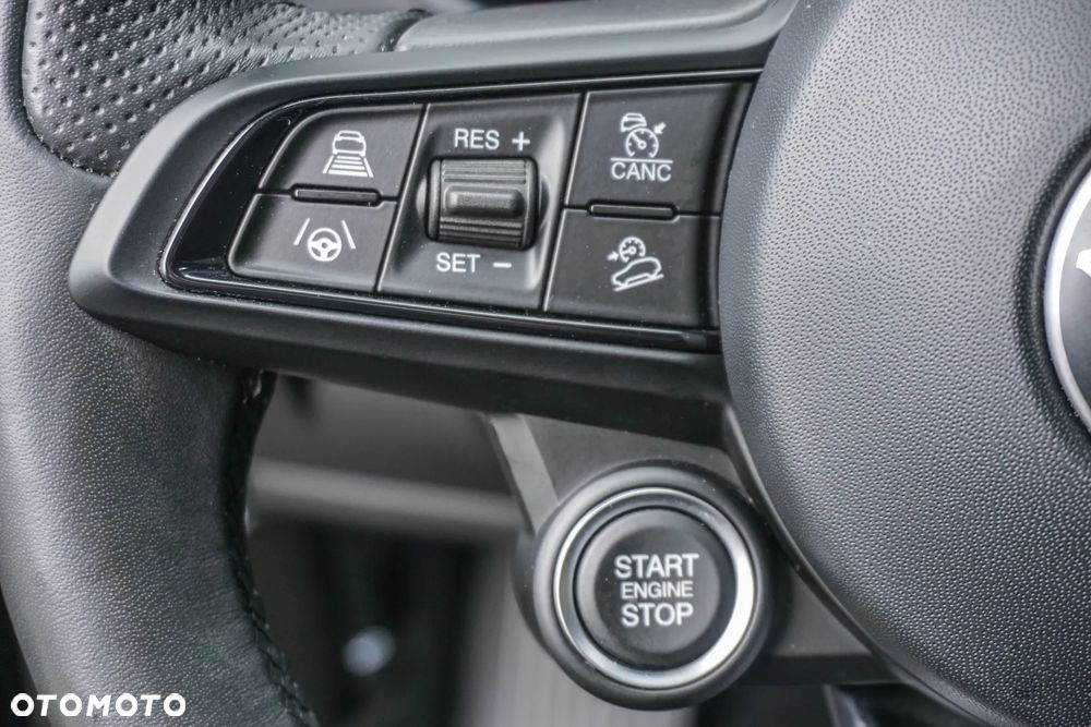 Alfa Romeo Stelvio 2.0 Turbo Veloce Q4 - 12