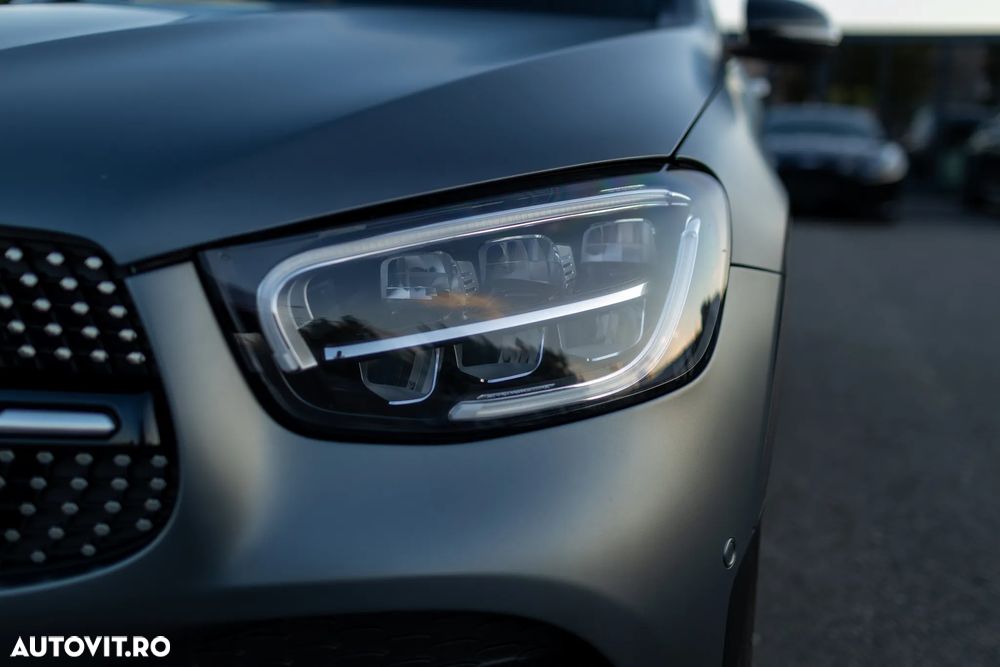 Mercedes-Benz GLC Coupe 300 e 4MATIC - 10