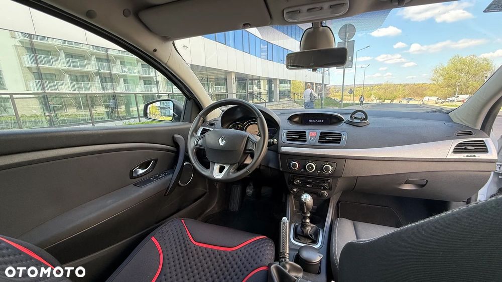 Renault Megane 1.5 dCi Dynamique - 8