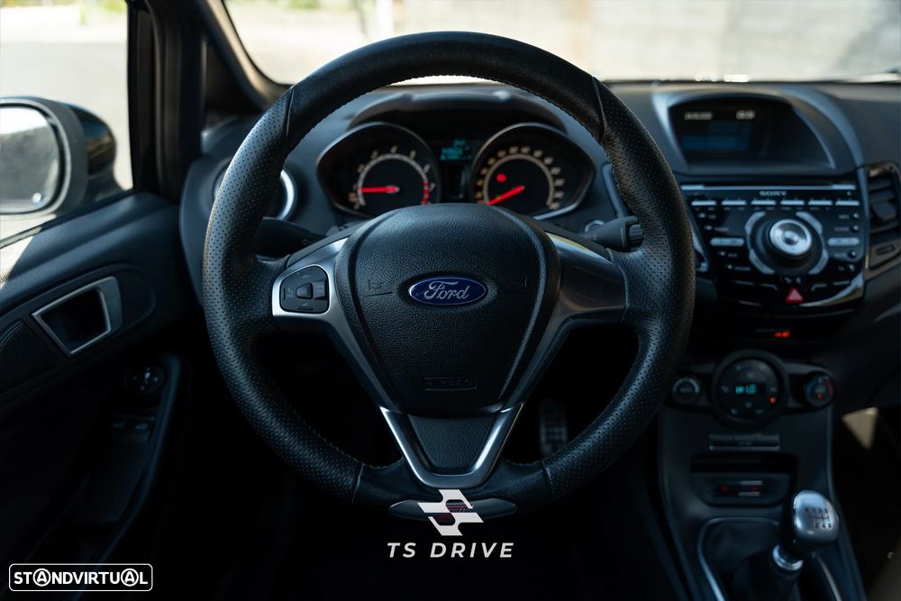 Ford Fiesta 1.6 EcoBoost ST - 10