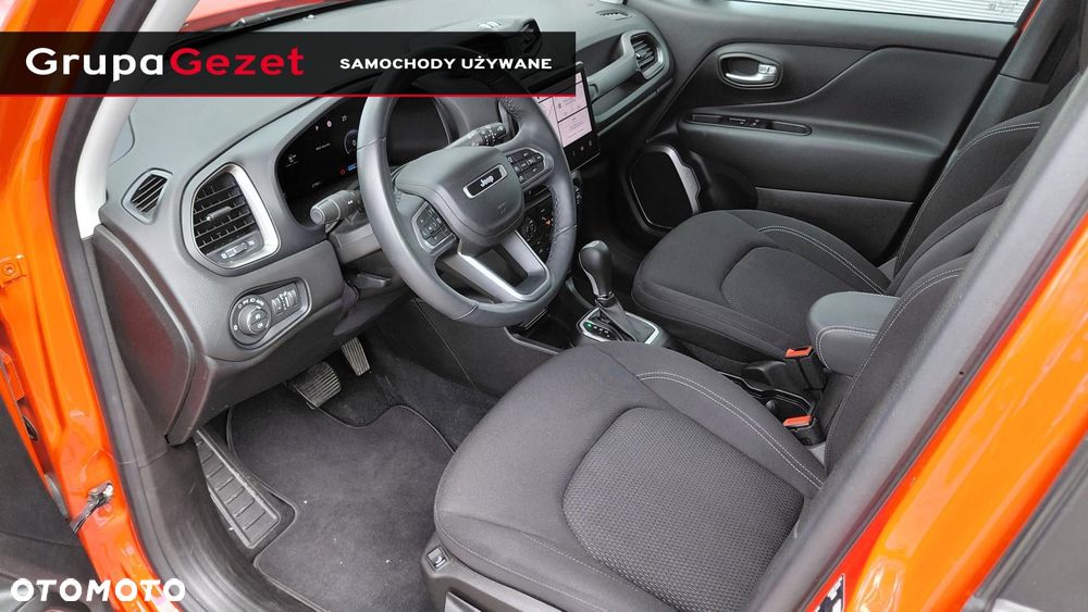 Jeep Renegade - 12