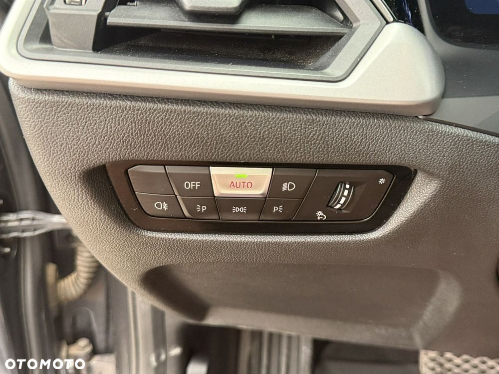 BMW Seria 3 - 27