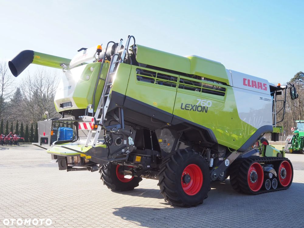 Claas Lexion 760TT + V930 - 4