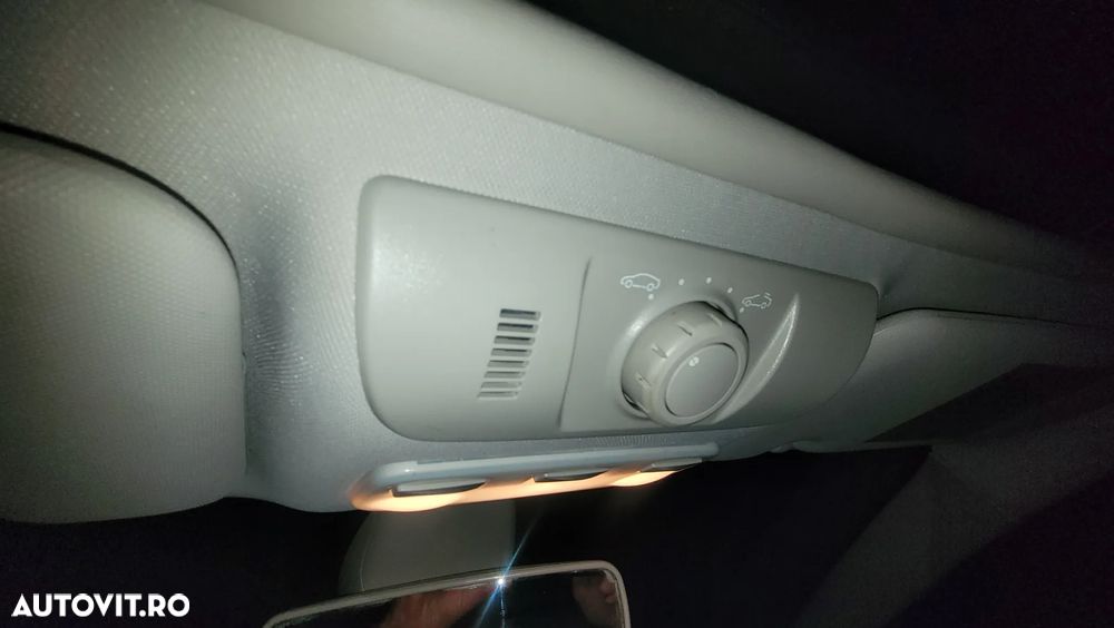 Renault Megane ENERGY dCi 110 Start & Stop Bose Edition - 24