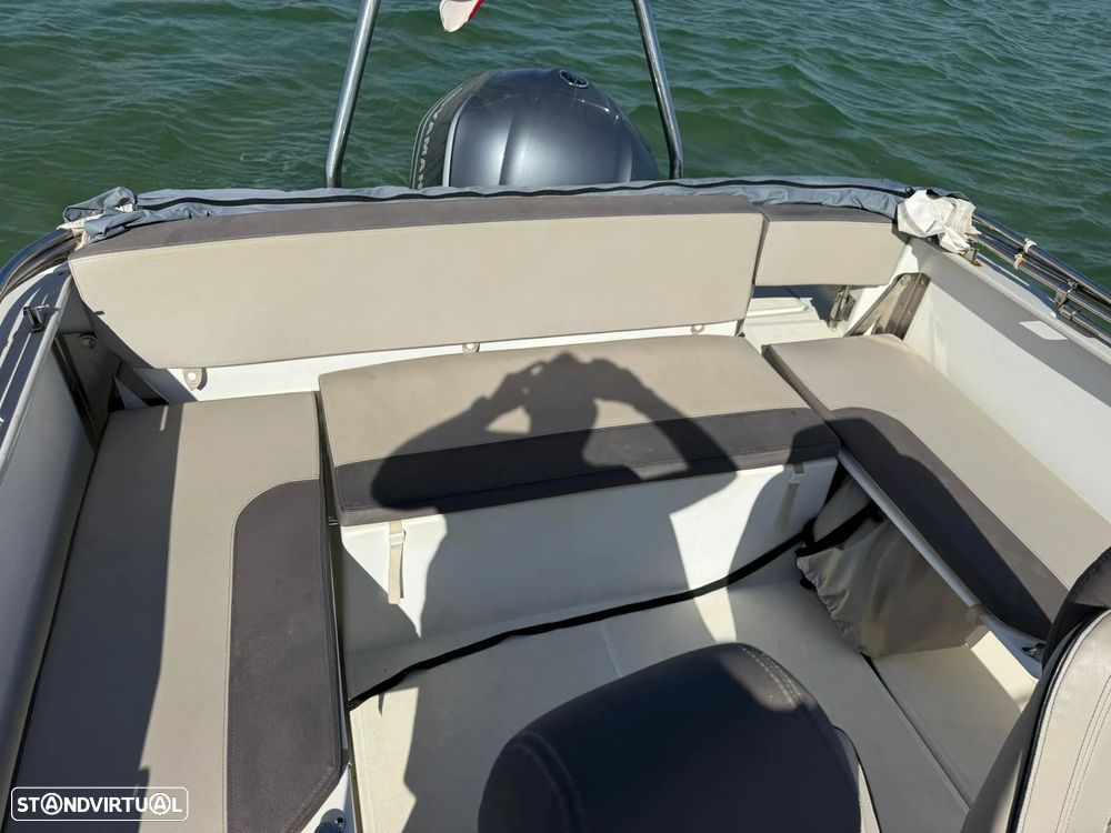 Jeanneau Cap Camarat 7.5WA - 19