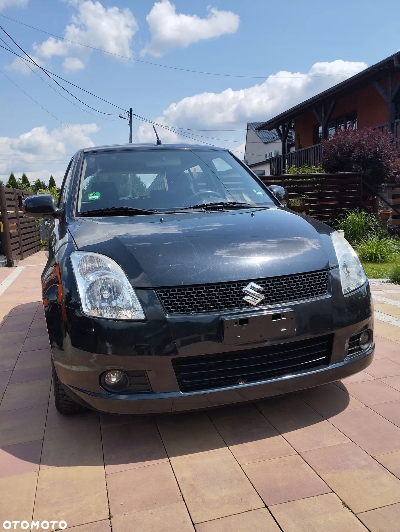 Suzuki Swift - 1