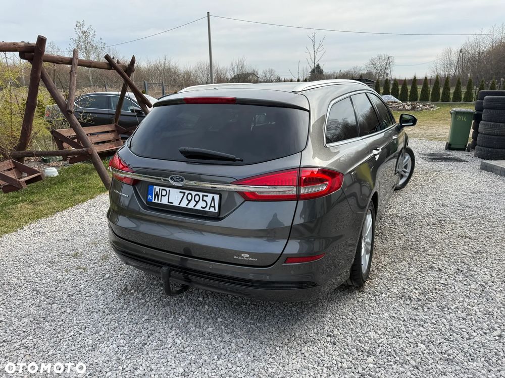 Ford Mondeo 2.0 TDCi Titanium PowerShift - 39