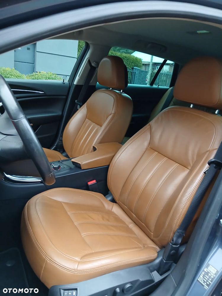 Opel Insignia - 14