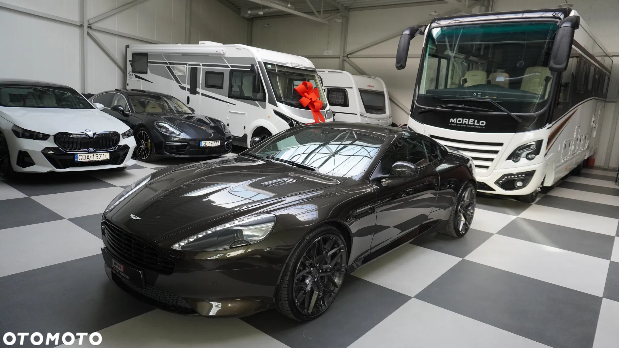 Aston Martin DB9 Touchtronic - 10