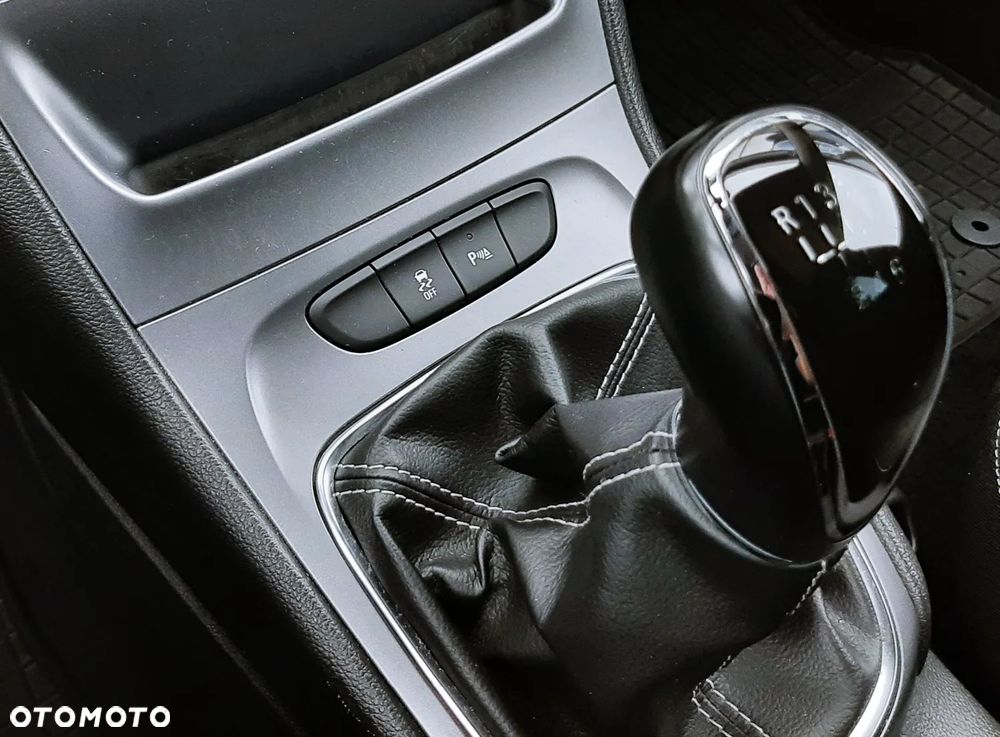 Opel Astra 1.4 T Dynamic - 34