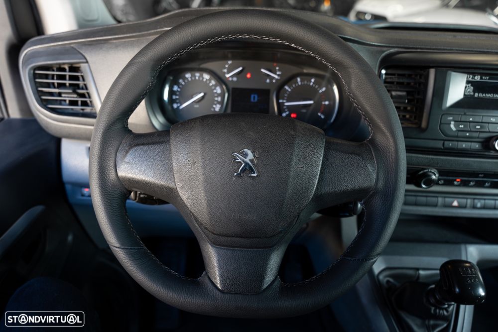 Peugeot Expert 6 lugares - 20