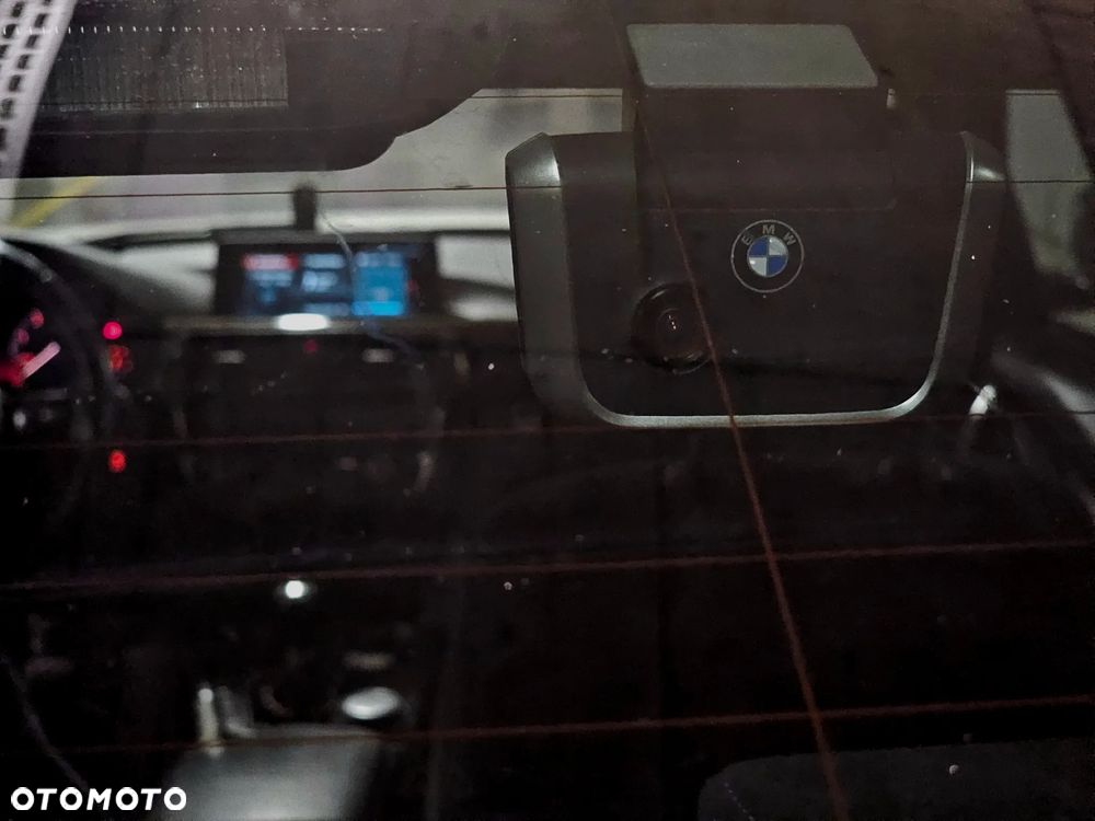 BMW Seria 3 320d xDrive M Sport Shadow - 31