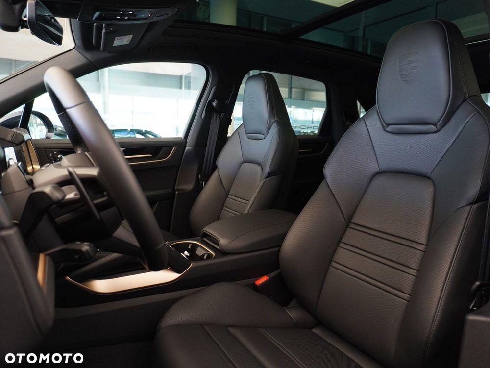 Porsche Cayenne E-Hybrid PHEV Black Edition - 31