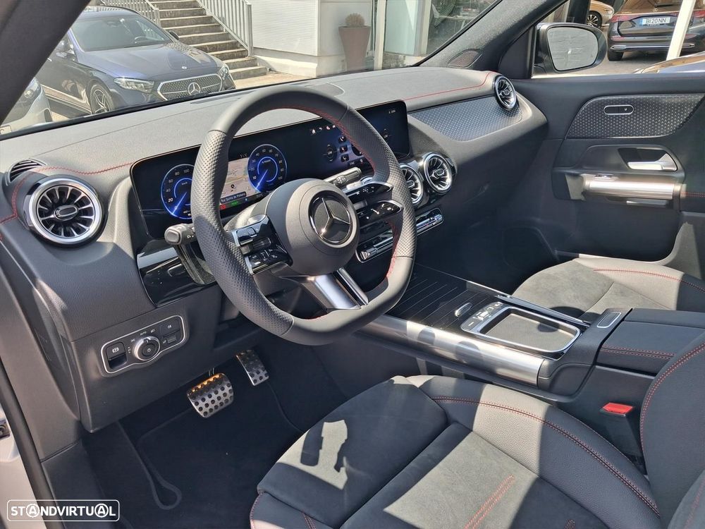 Mercedes-Benz EQA 250+ AMG Line - 11