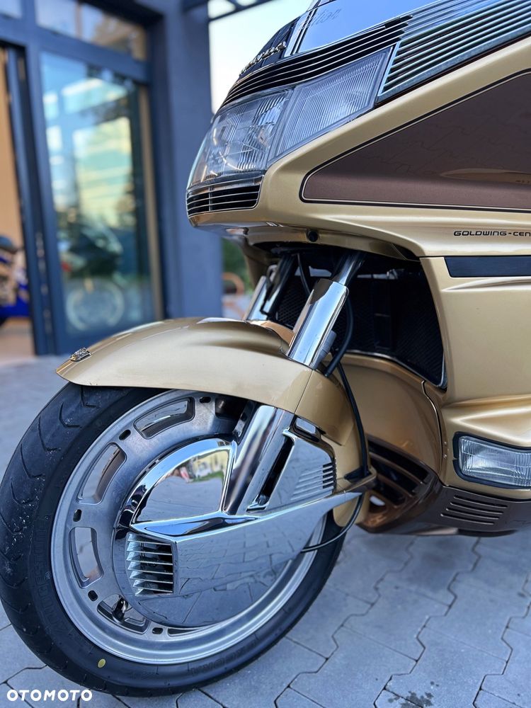 Honda GL - 32