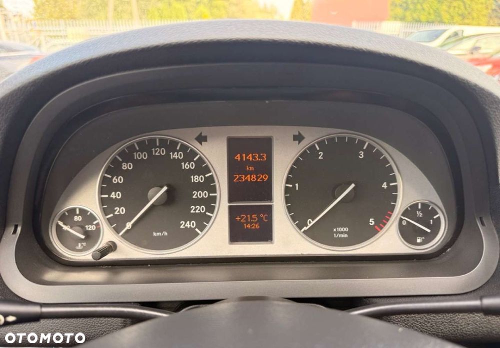 Mercedes-Benz Klasa B - 16