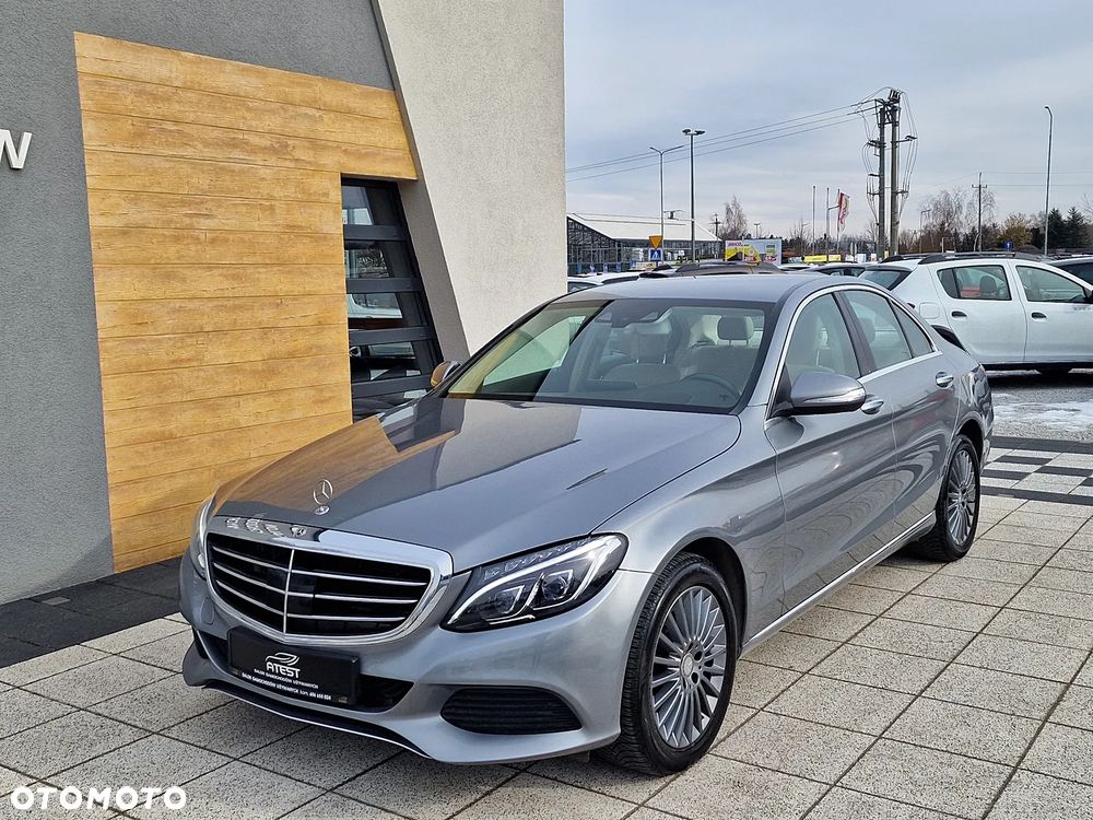 Mercedes-Benz Klasa C 300 9G-TRONIC Edition - 2