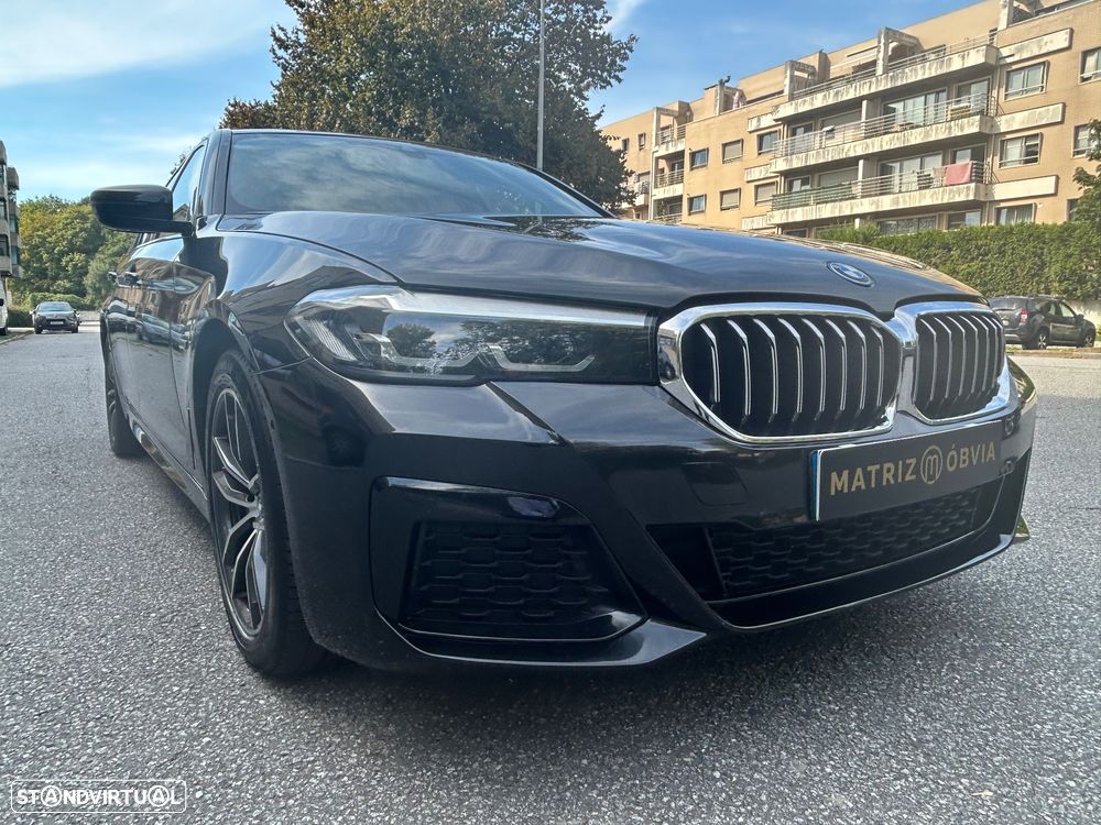 BMW 530 e Pack Desportivo M - 2