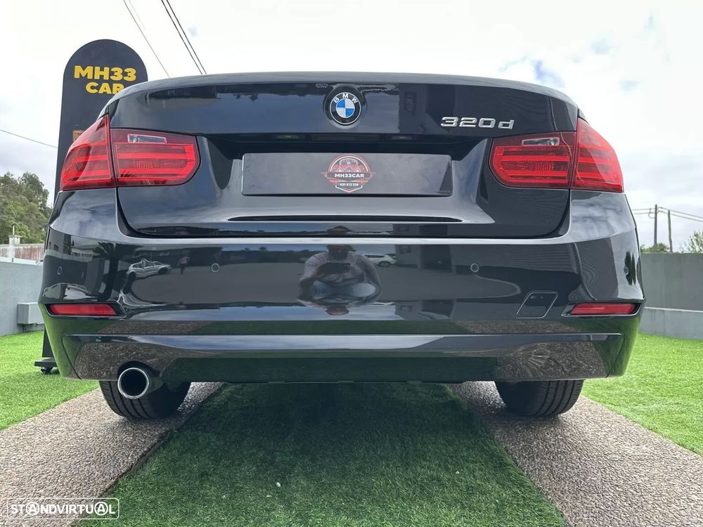 BMW 320 d EfficientDynamics Line Sport - 17