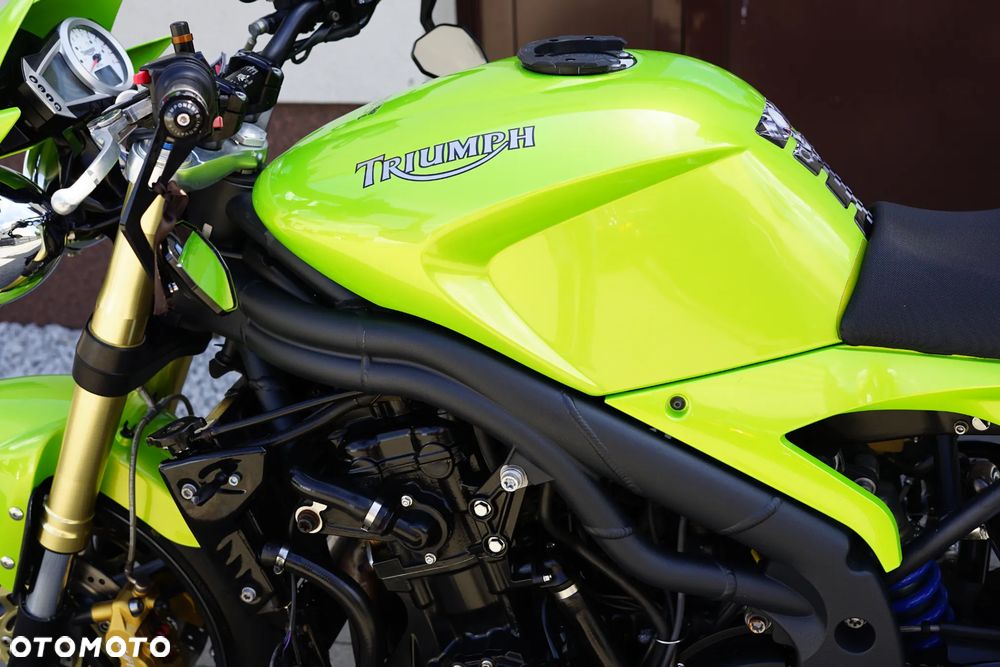 Triumph Speed Triple - 27