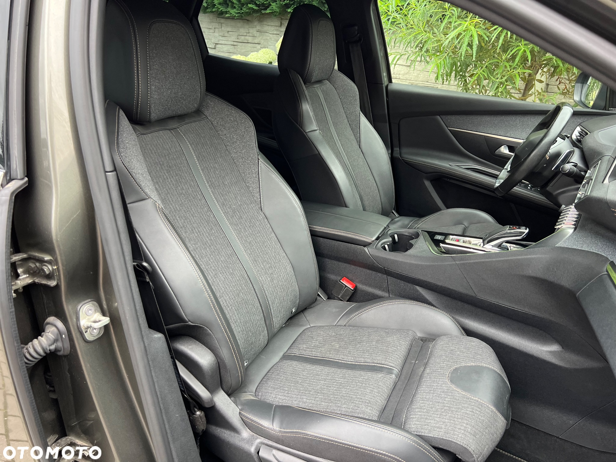 Peugeot 3008 PureTech 180 Stop & Start GPF EAT8 GT Pack - 19