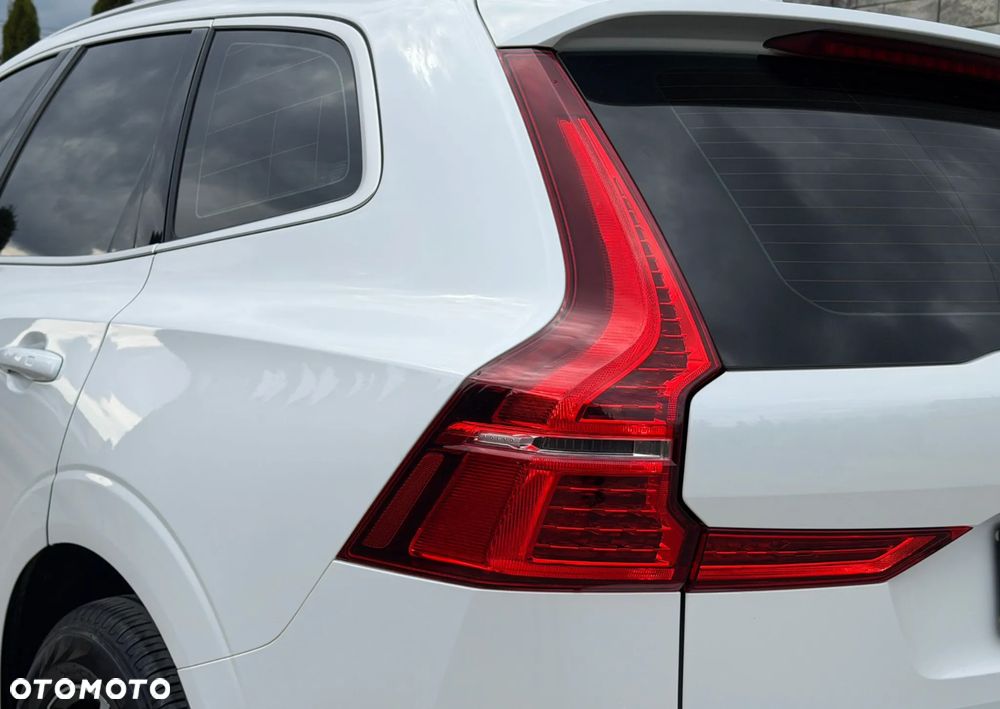 Volvo XC 60 T5 AWD Geartronic RDesign - 16